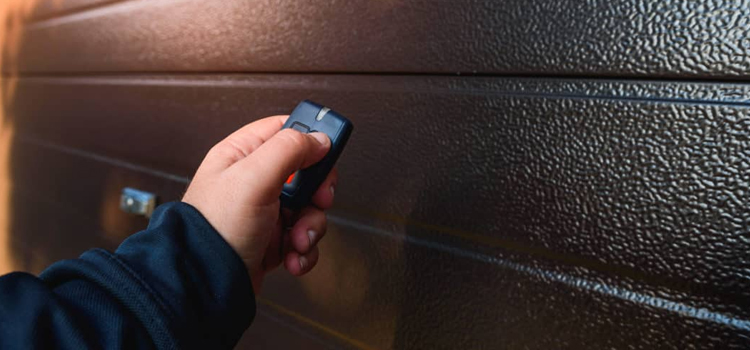automatic door opener with remote control in Santa Cruz